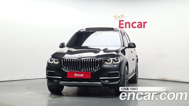 BMW X5 (G05) xDrive 40i xLine 2022 — фото 3