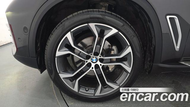 BMW X5 (G05) xDrive 40i xLine 2022 — фото 5