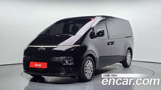 Hyundai Staria L3.5 Cargo 5-Seater Modern 2023 — фото 1