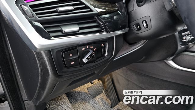 BMW X6 (F16) xDrive 30d 2017 — фото 24