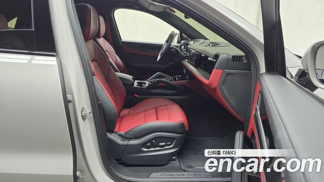 Porsche Cayenne (PO536) 4.0 GTS Coupe 2025 — фото 26