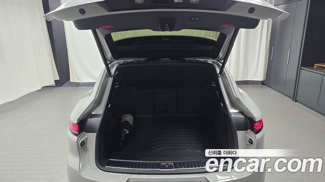 Porsche Cayenne (PO536) 4.0 GTS Coupe 2025 — фото 32