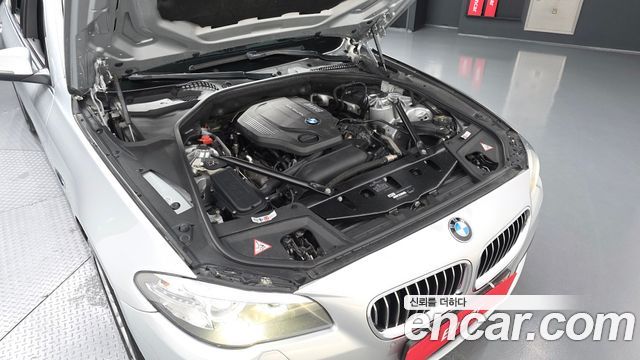BMW 5 Series (F10) 520d 2015 — фото 6