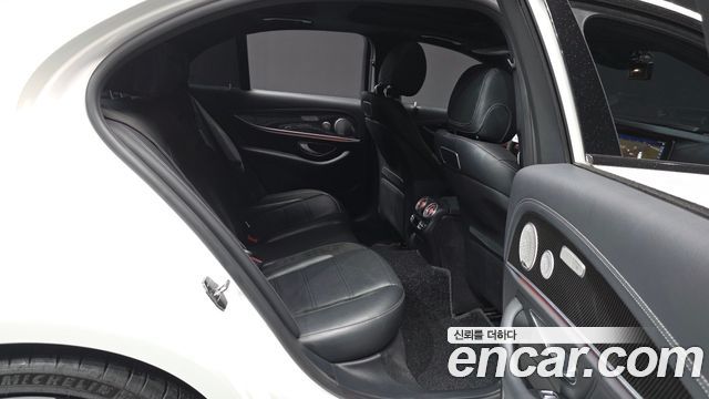 Mercedes-Benz E-Class (W213) E63 AMG 4MATIC+ 2019 — фото 12
