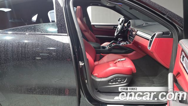 Porsche Cayenne (PO536) 3.0 E-Hybrid Coupe 2023 — фото 10