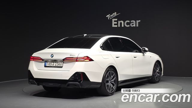 BMW 5 Series (G60) 520i M Sport 2024 — фото 2