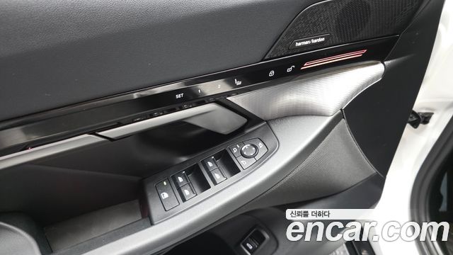 BMW 5 Series (G60) 520i M Sport 2024 — фото 29