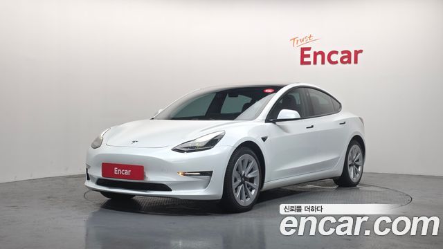 Tesla Model 3 Long Range AWD 2022 — фото 1