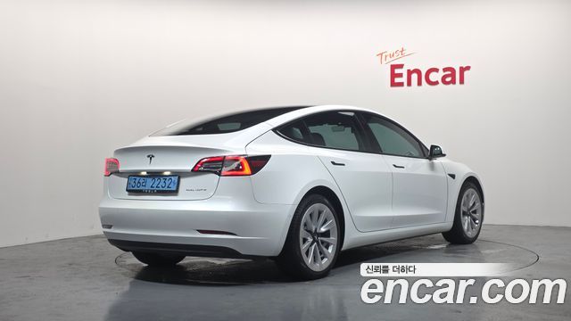 Tesla Model 3 Long Range AWD 2022 — фото 2