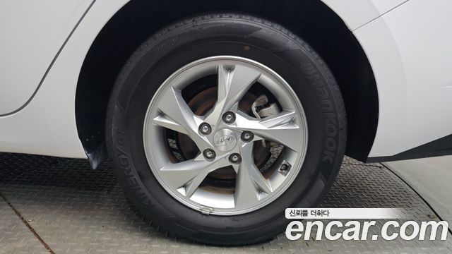 Hyundai Avante (CN7) 1.6 Smart 2023 — фото 21