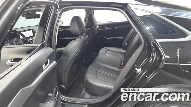 Kia K5 (III) 2.0 Prestige 2023 — фото 15