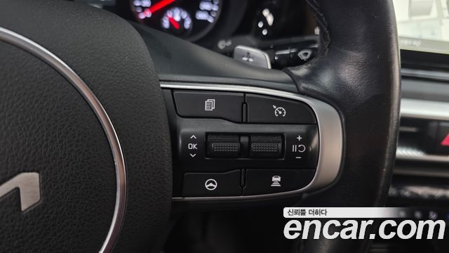 Kia K5 (III) 2.0 Prestige 2023 — фото 20
