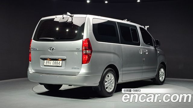 Hyundai Grand Starex Van 5-Seater Modern 2021 — фото 2