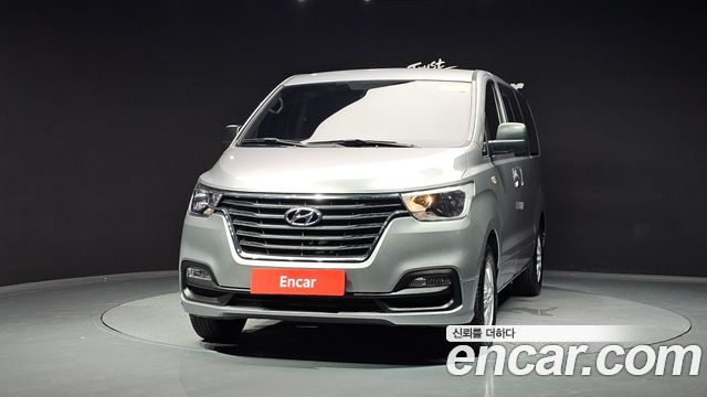 Hyundai Grand Starex Van 5-Seater Modern 2021 — фото 3