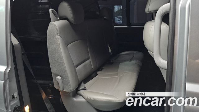Hyundai Grand Starex Van 5-Seater Modern 2021 — фото 12