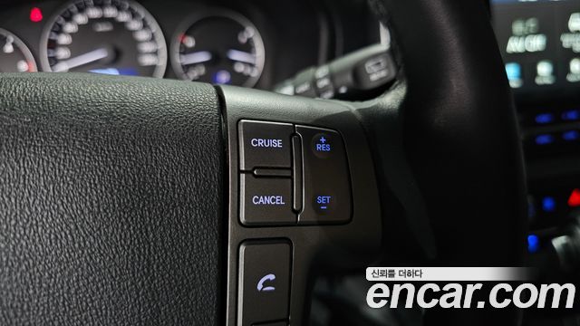 Hyundai Grand Starex Van 5-Seater Modern 2021 — фото 16
