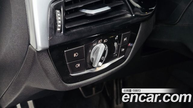 BMW 5 Series (G30) 520d M Sport package 2017 — фото 24