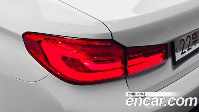 BMW 5 Series (G30) 520d M Sport package 2017 — фото 29