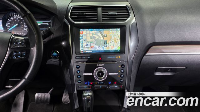 Ford Explorer 3.5 Limited 4WD 5th 2017 — фото 14
