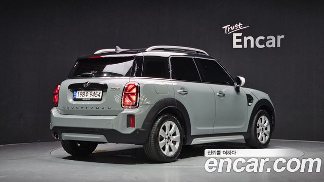 MINI Cooper Countryman Classic 2nd 2023 — фото 2
