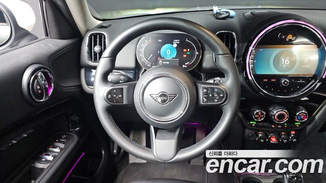 MINI Cooper Countryman Classic 2nd 2023 — фото 13