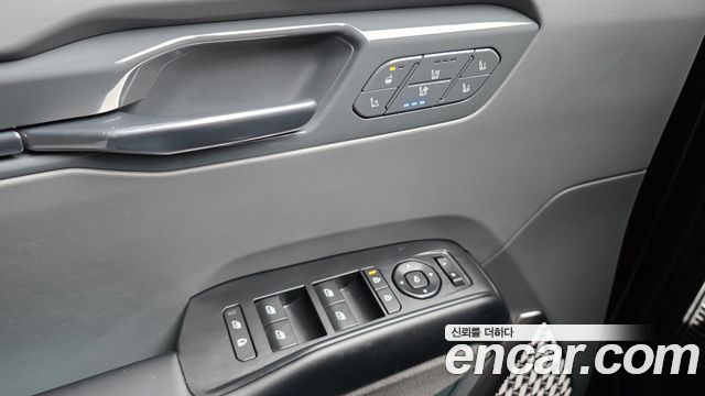 Kia EV9 Long Range 4WD Earth 2024 — фото 29