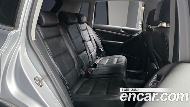 Volkswagen Tiguan 2.0 TDI Comfort 5N 2015 — фото 12