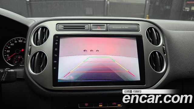 Volkswagen Tiguan 2.0 TDI Comfort 5N 2015 — фото 15
