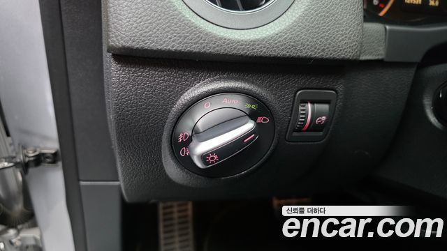 Volkswagen Tiguan 2.0 TDI Comfort 5N 2015 — фото 18