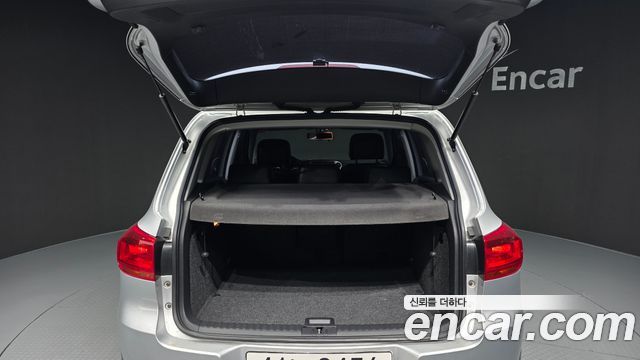 Volkswagen Tiguan 2.0 TDI Comfort 5N 2015 — фото 20