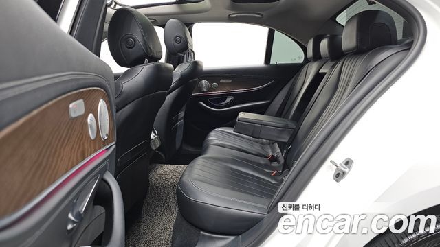 Mercedes-Benz E-Class (W213) E300 Exclusive 2019 — фото 11