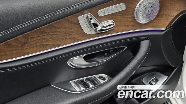 Mercedes-Benz E-Class (W213) E300 Exclusive 2019 — фото 19