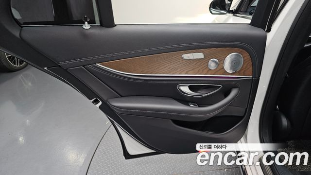 Mercedes-Benz E-Class (W213) E300 Exclusive 2019 — фото 25