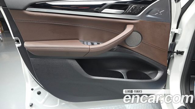 BMW X4 (G02) xDrive M40i 2025 — фото 30