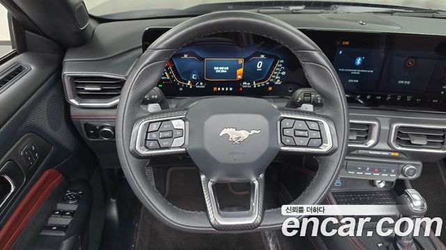 Ford Mustang (VII) 5.0 GT Premium Convertible 2024 — фото 13