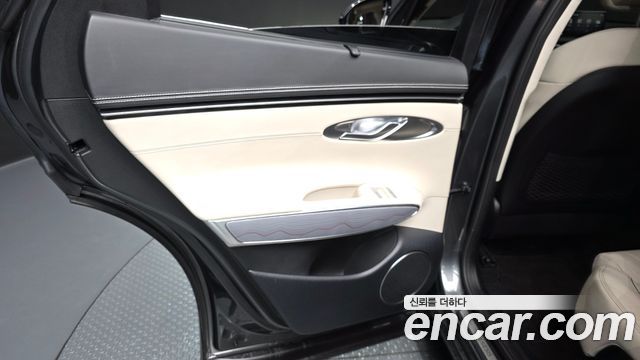 Genesis GV70 2.5T Gasoline 2WD 2023 — фото 25