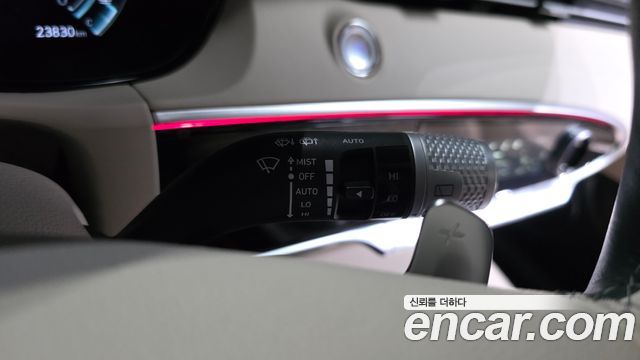Genesis GV70 2.5T Gasoline 2WD 2023 — фото 32