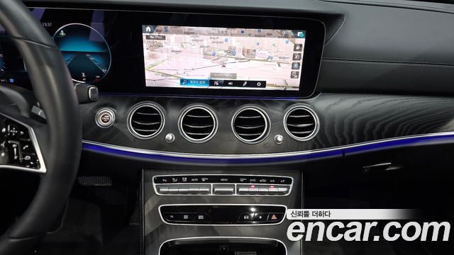 Mercedes-Benz E-Class (W213) E250 AMG Line 2023 — фото 14