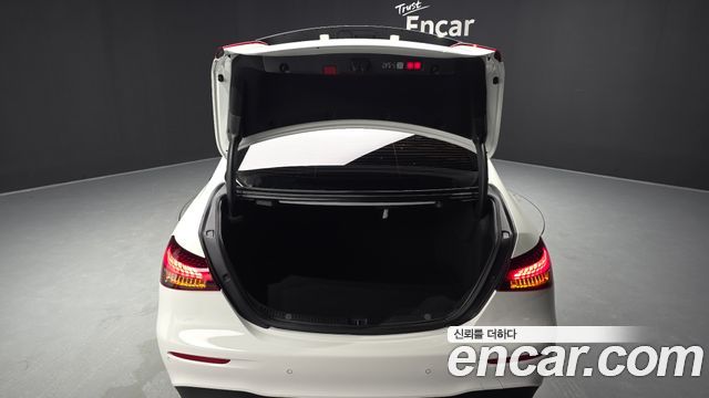 Mercedes-Benz E-Class (W213) E250 AMG Line 2023 — фото 20