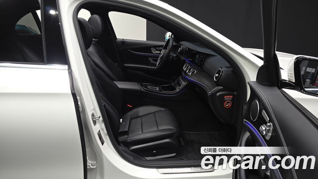Mercedes-Benz E-Class (W213) E250 AMG Line 2023 — фото 26
