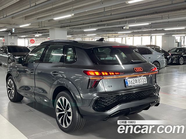 Audi Q3 (FJ) TFSI Quattro S Line Black Edition 2026 — фото 4