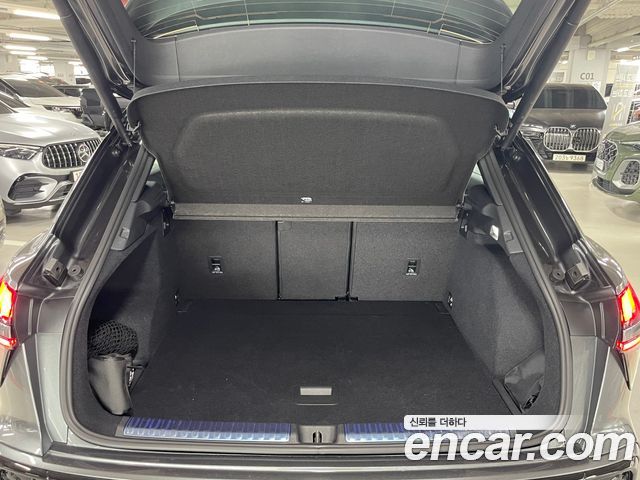 Audi Q3 (FJ) TFSI Quattro S Line Black Edition 2026 — фото 16
