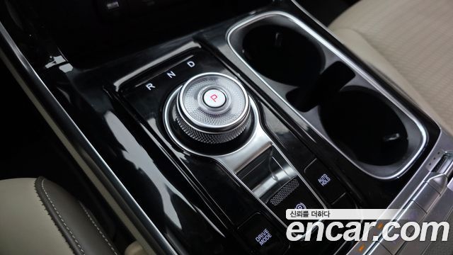 Kia Carnival (IV) Gasoline 7-Seater Signature 2023 — фото 9