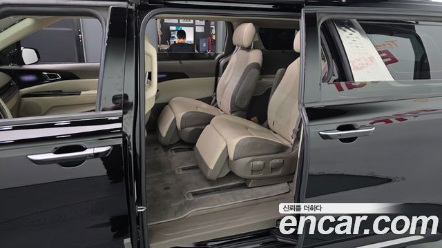 Kia Carnival (IV) Gasoline 7-Seater Signature 2023 — фото 11