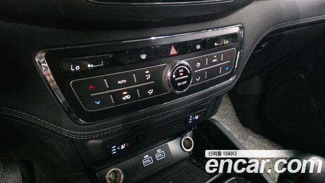 KG Mobility (SsangYong) Rexton Sports Diesel 2.2 2WD Noblesse 2022 — фото 16