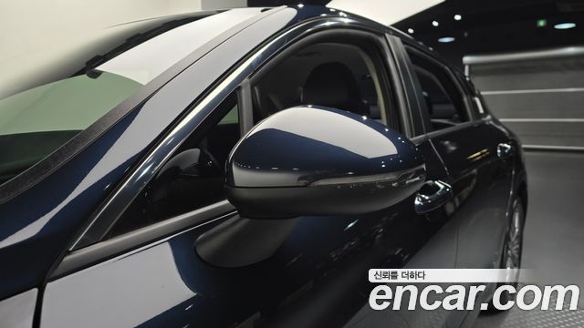 Kia K5 (III) 2.0 Prestige 2022 — фото 30