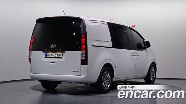 Hyundai Staria Cargo 5-Seater Modern 2022 — фото 2
