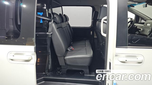 Hyundai Staria Cargo 5-Seater Modern 2022 — фото 11