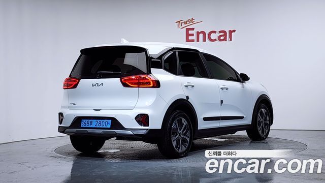 Kia Niro Plus Earth 2024 — фото 2
