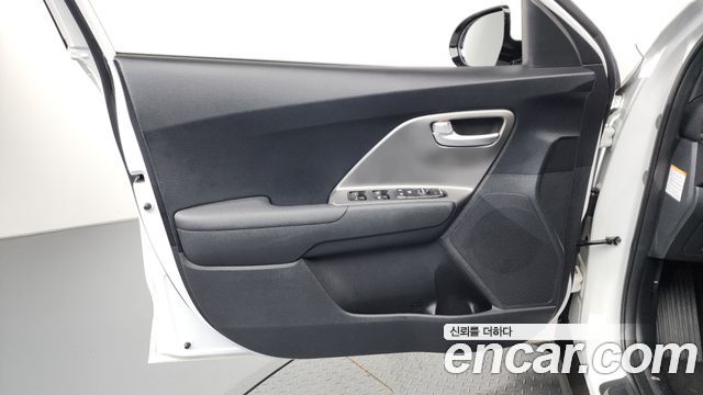 Kia Niro Plus Earth 2024 — фото 24